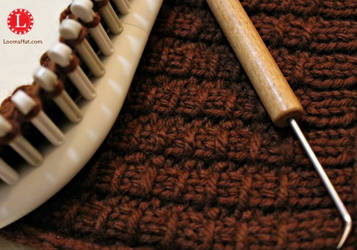 Bamboo Stitch on a Knitting Loom by LoomaHat