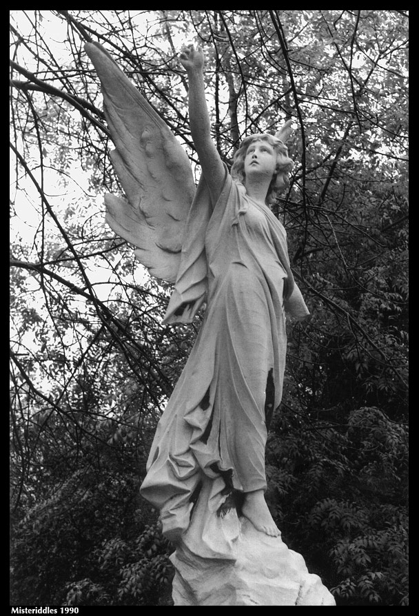 Highgate Angel by misteriddles