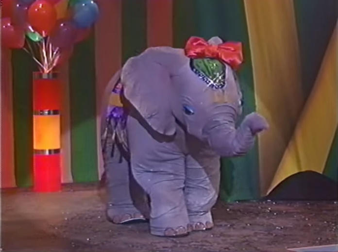 A Elephant in Circus by Kidsongs07 on DeviantArt