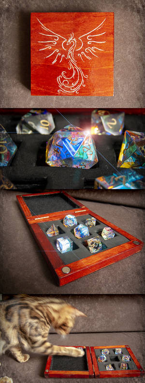 Phoenix dice set box