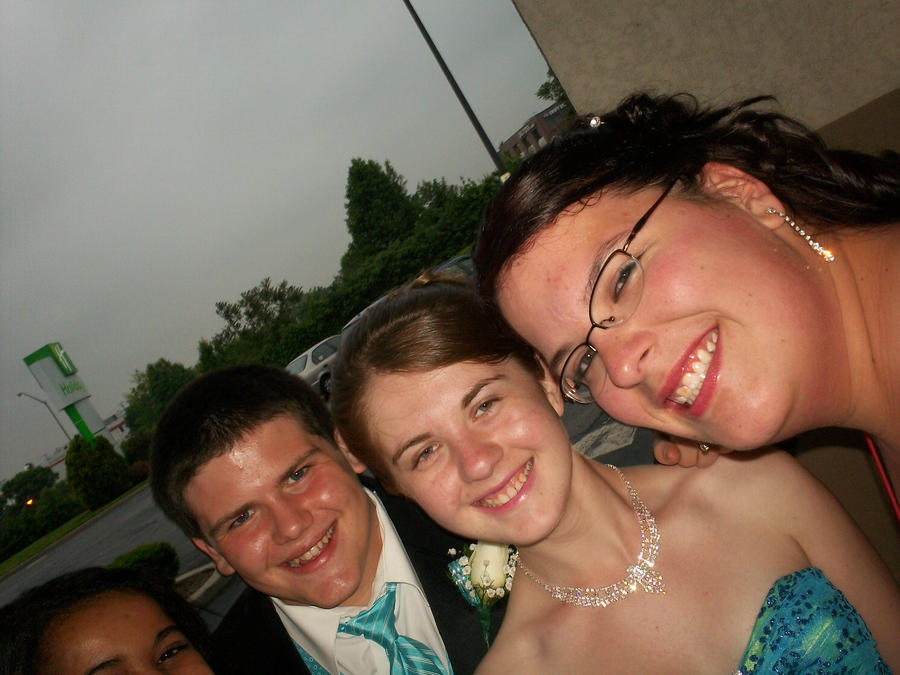 Prom Picture Fail by Liila6241 on DeviantArt