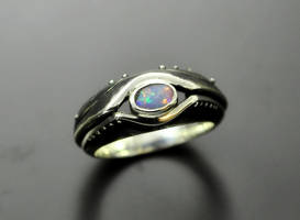 Silver ring Opal