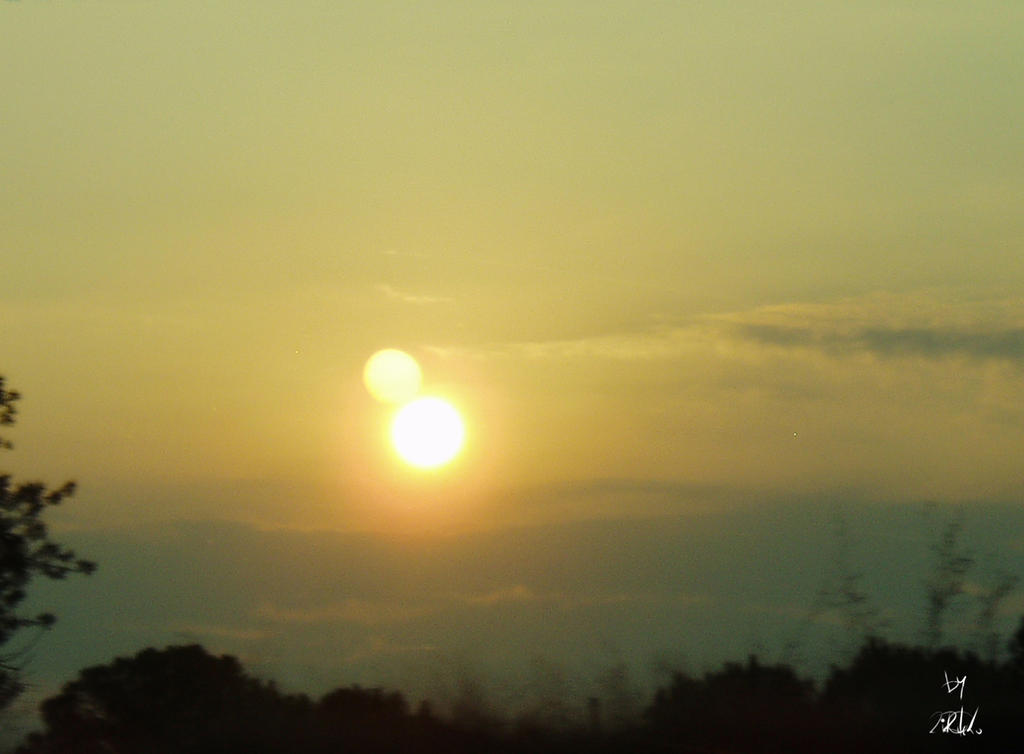 Double Sun by zirulo on DeviantArt