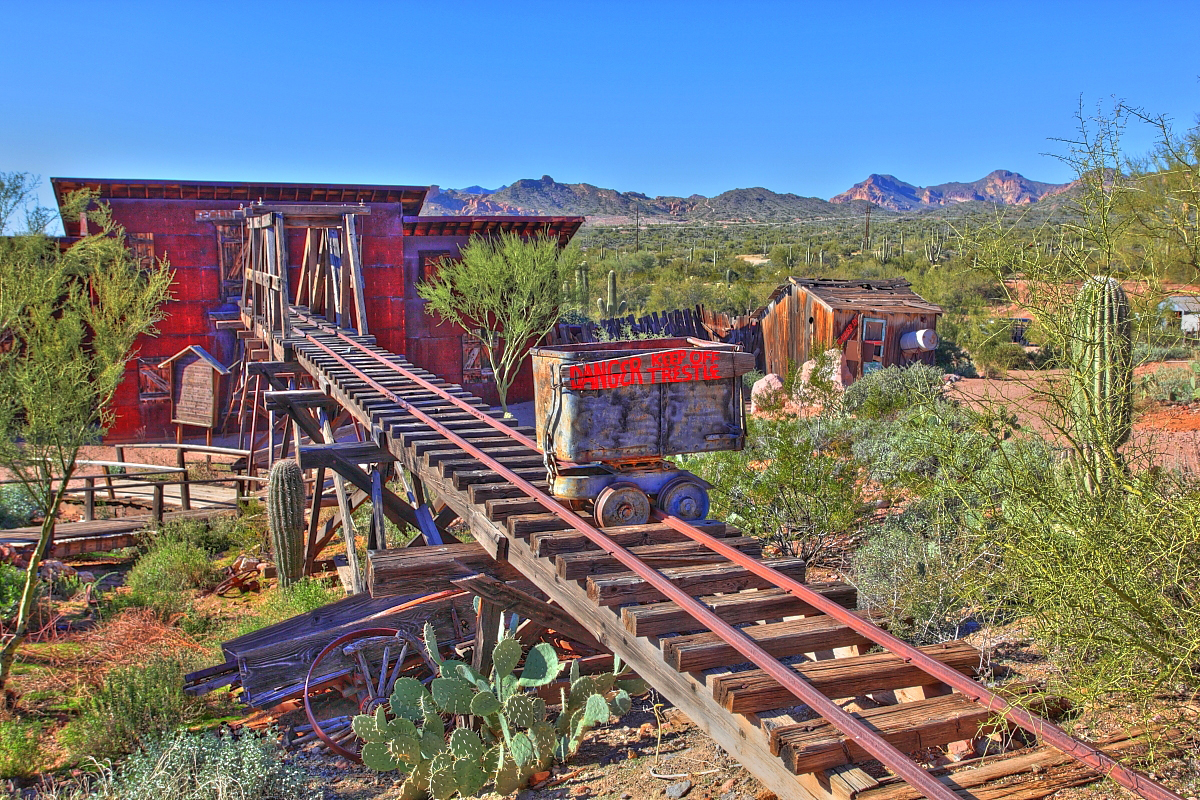 Lost Dutchman Mine