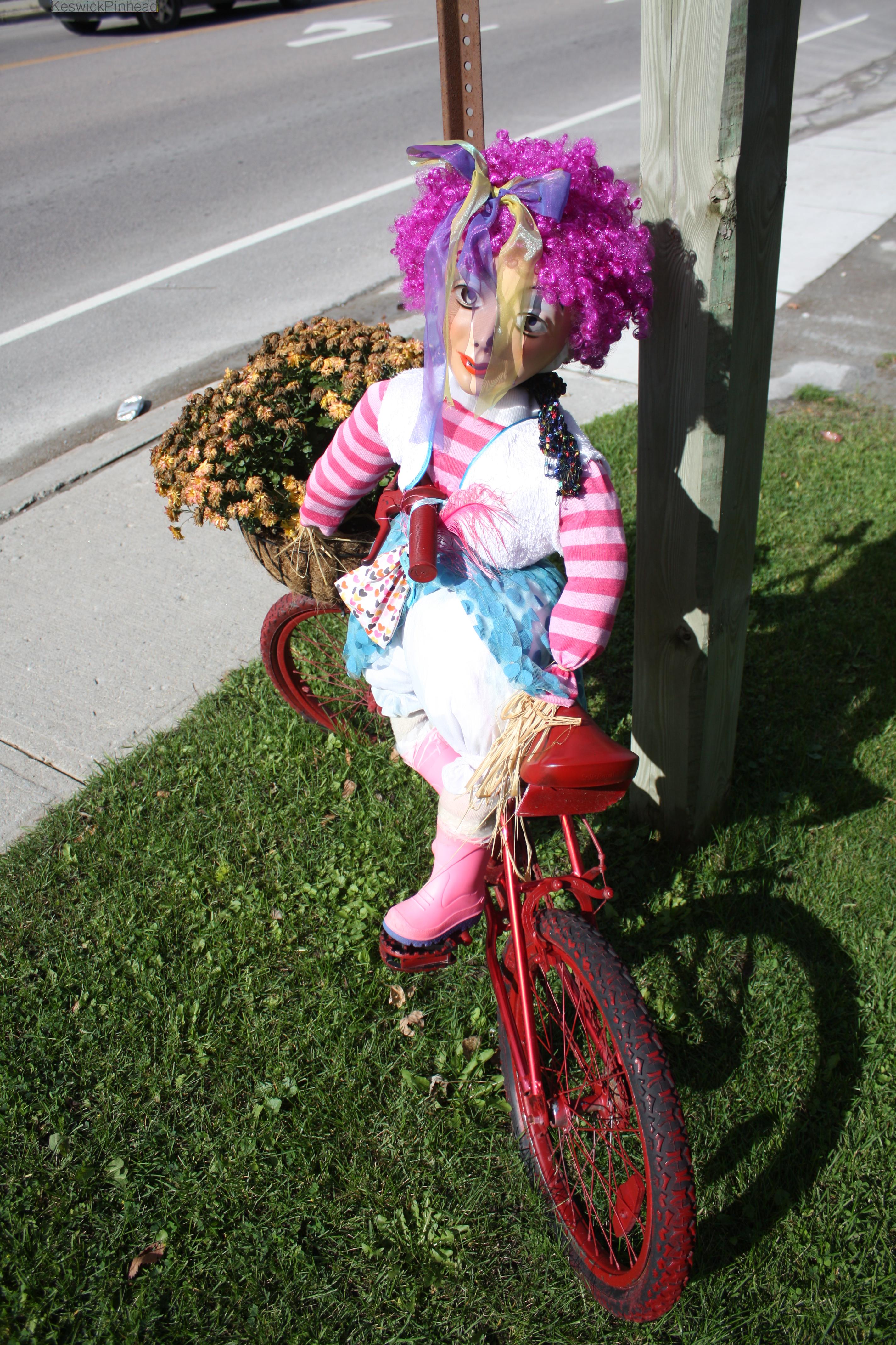 Just another Bike Riding Scarecrow in Brechen