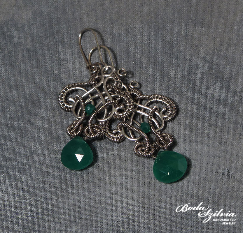 Green onyx earrings