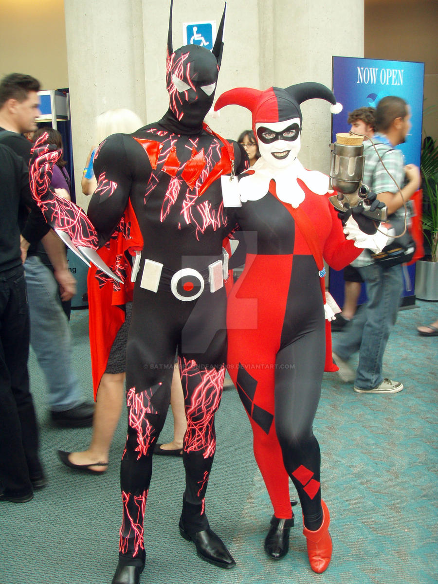 Batman Beyond cosplay/costume pics by BatmanBeyondfan2009 on DeviantArt