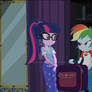 Rainbow dash grabs Sci-Twi's suitcase