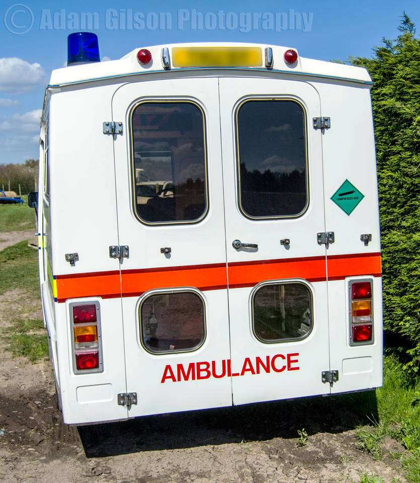 Uk Ambulance Rear Pattern Vintage Ambulance (Rear) by AGilsonPhotography on DeviantArt