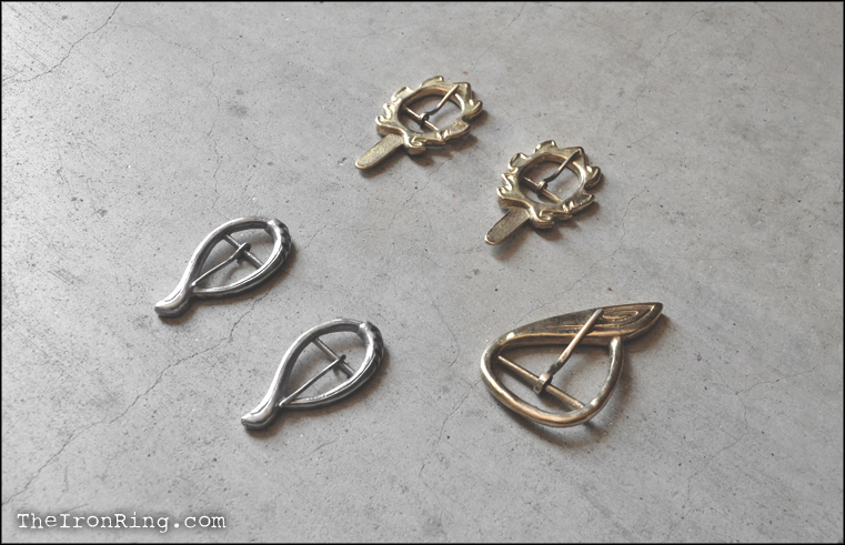 Legolas' brooches kit