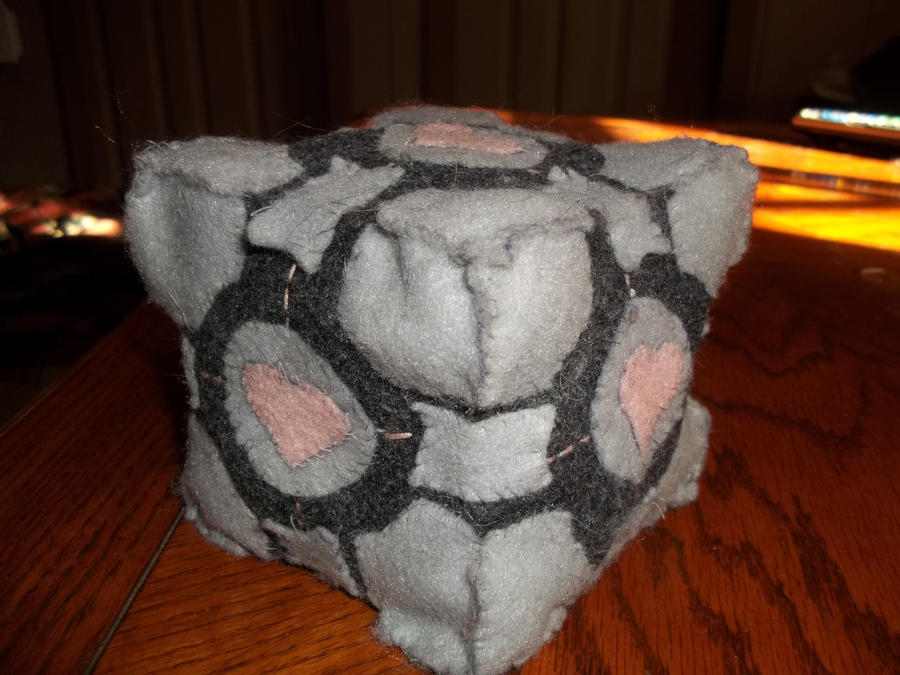 The Plush Weighted Companion Cube