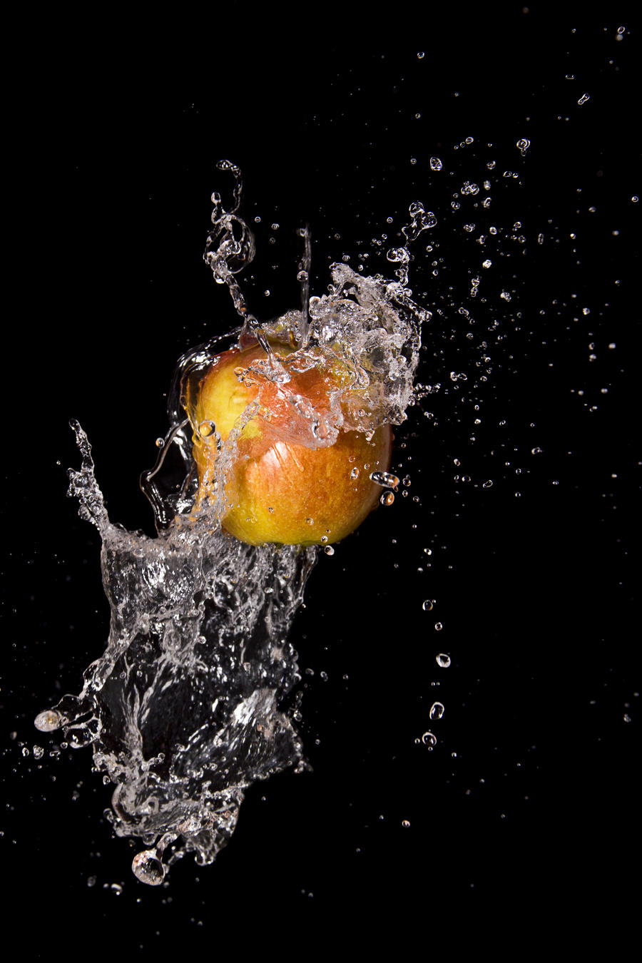 Water splashing on apple 2