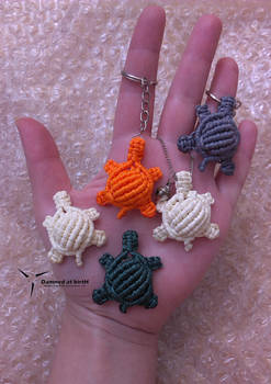 macrame turtles