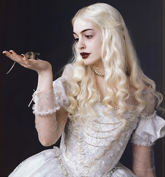 Alice in Wonderland: White Queen