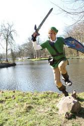 The Legend of Zelda - Link Cosplay - Jump attack