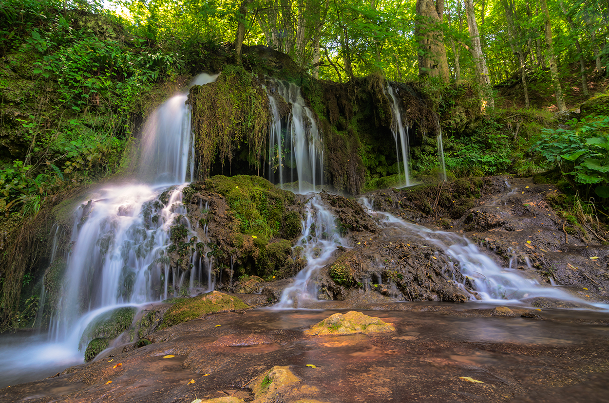 Dokuzak  waterfall