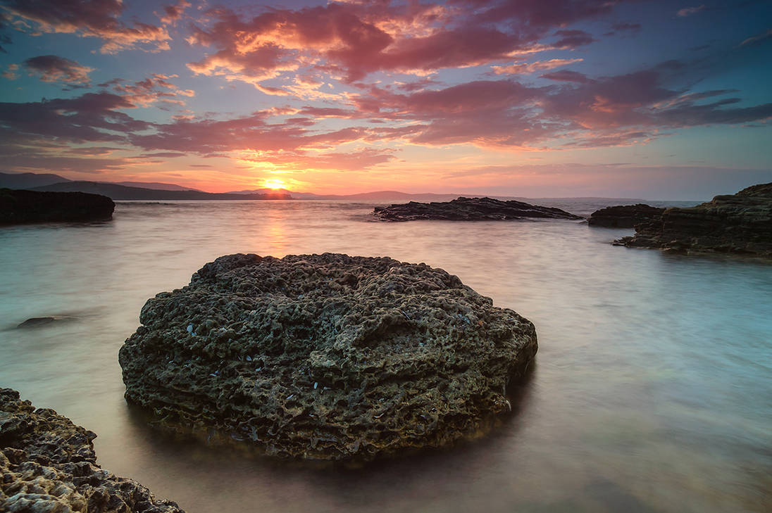 Sponge rock by ibasimaikataimeto on DeviantArt