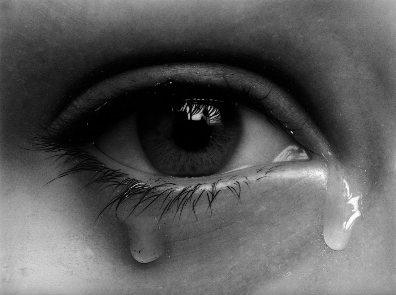 Crying Eye Drawing redraw By Hg art On DeviantArt Crying eye drawing redraw by hg art on deviantart