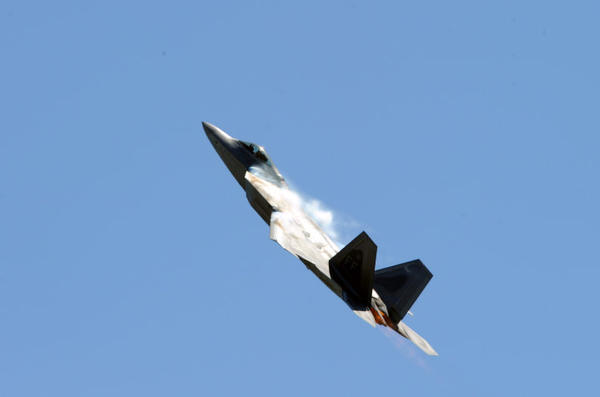 F-22 High speed turn