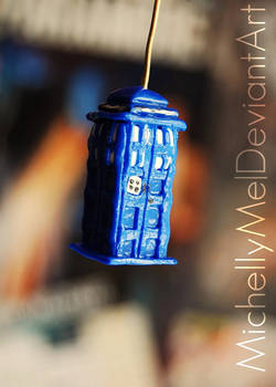 TARDIS Polymer-Clay figure