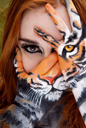 Tiger hand painting