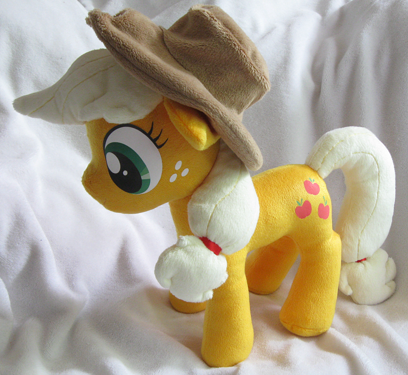 Applejack Plush by nalina
