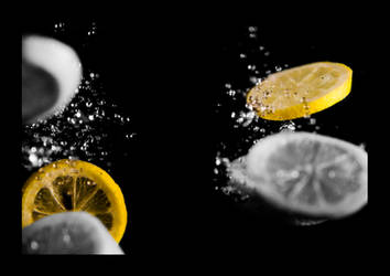 Lemons in water