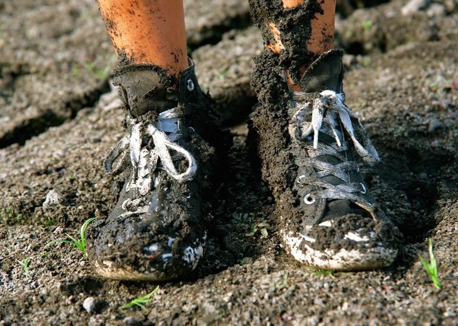 Muddy shoes by KittyXC on DeviantArt