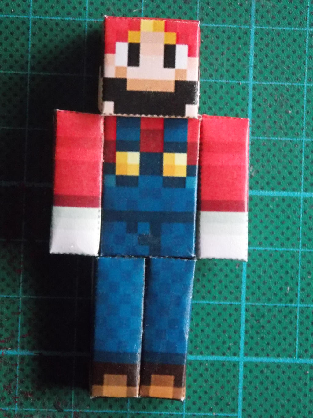 Paper Mario (from paper craft) Minecraft Skin