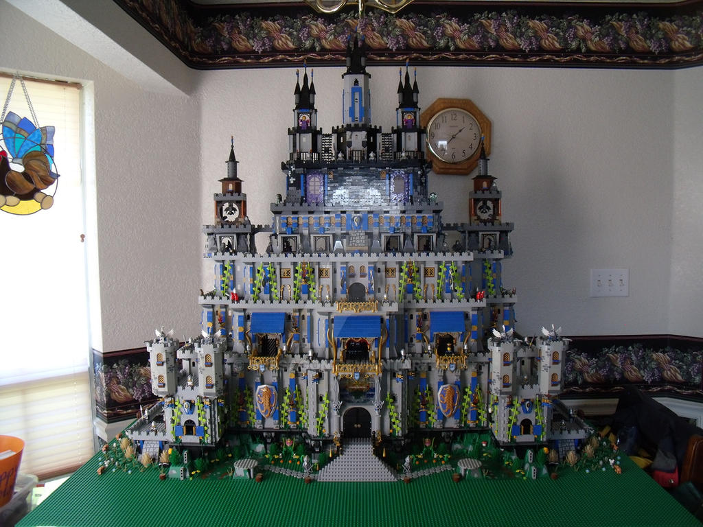 skive håndtering silhuet Giant Lego Castle by Dursagon on DeviantArt