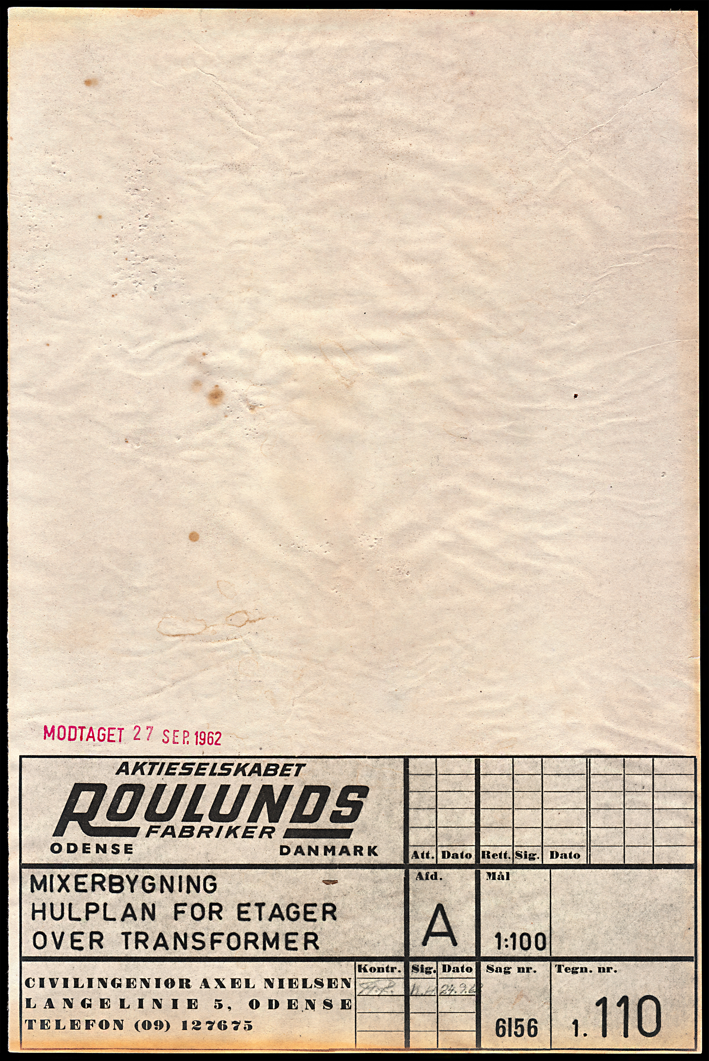 Grungy paper texture v.19