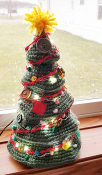 Crochet Tiered Christmas Tree - The Misfit Tree