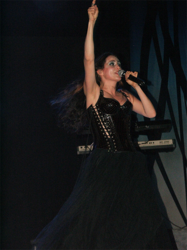 Sharon den Adel - Evo06 II