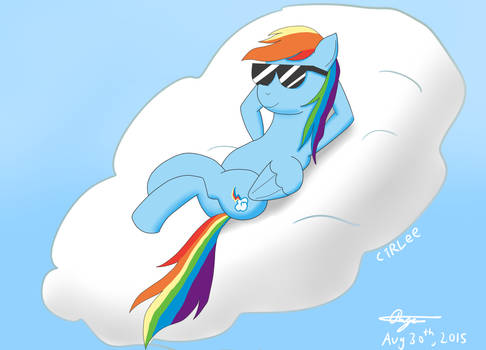 Rainbow Dash chilling on a cloud