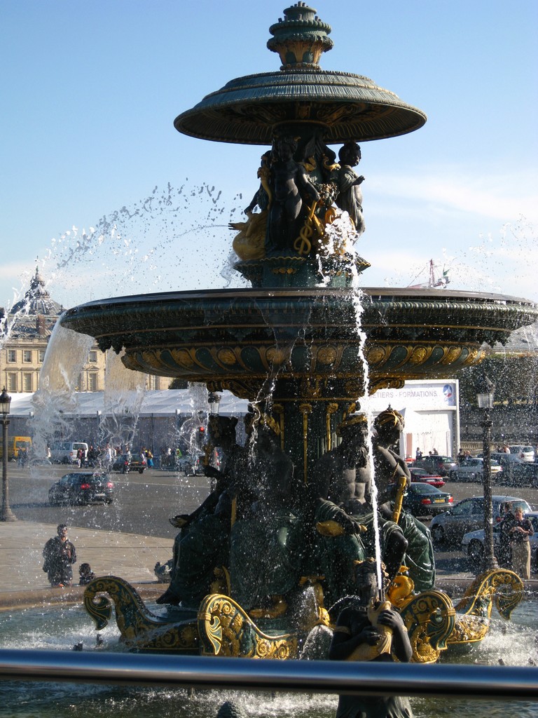 Memories from Paris28 Fountain