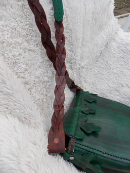 Greenman pouch mystery braid