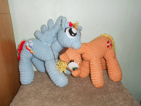 Crochet Rainbow Dash n' Applejack