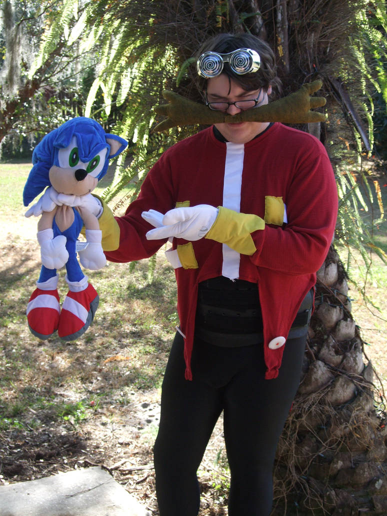 Dr. Eggman Cosplay 4 (Starring Sonic the Hedgehog) by linkinspirit95