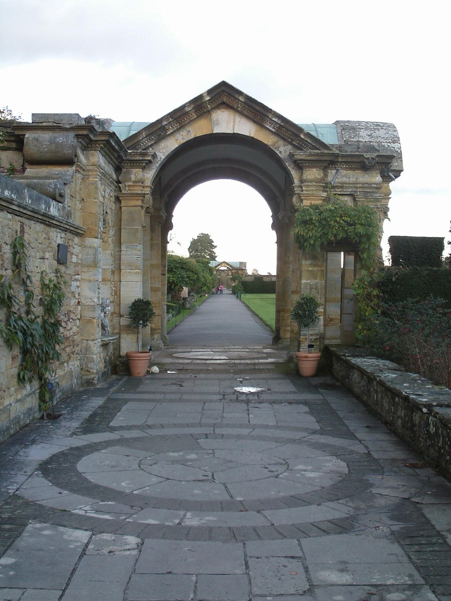 Hever Castle Gardens 3