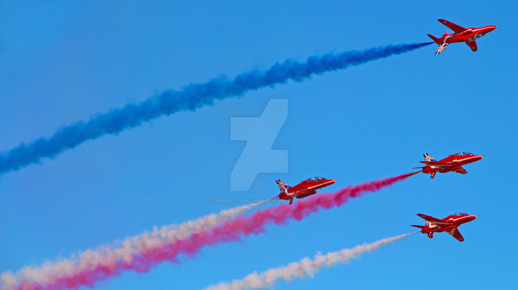 Red Arrows Loop Formation Red Arrows Formation by TheMalteseBandit on DeviantArt
