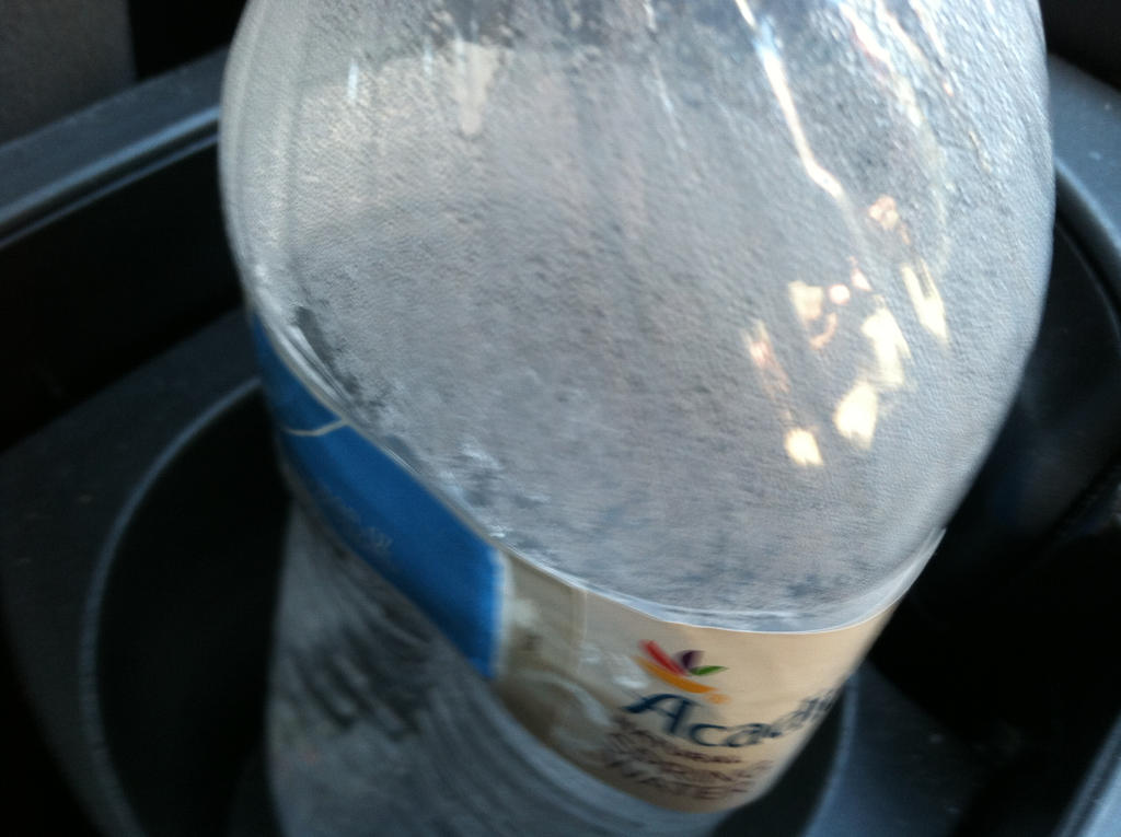 Frozen water by MissIzzy