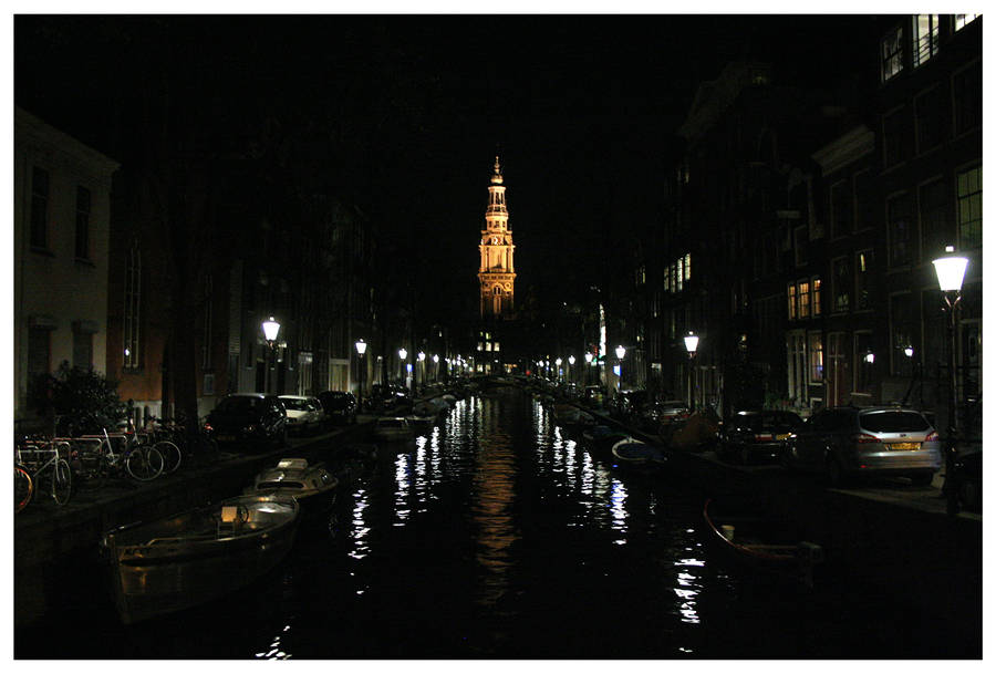 AmsterCanal at Night by kamuidestiny