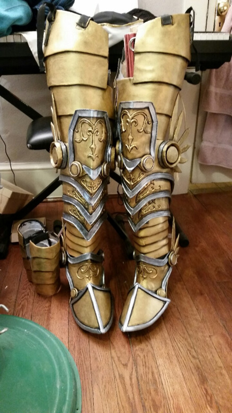 Tyrael Genderbend Leg Armor