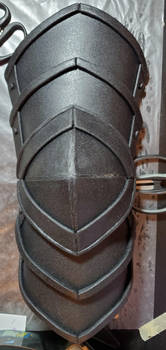 Guild Wars 2 Armor WIP - Knee detailing