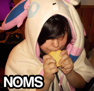 Nonsense: Sylveon Cape / Noms!