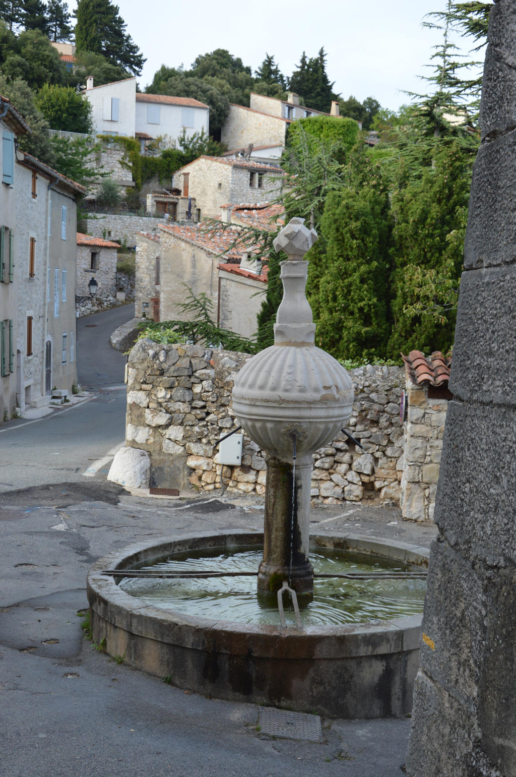 Fountain of 1780 to MONS Village