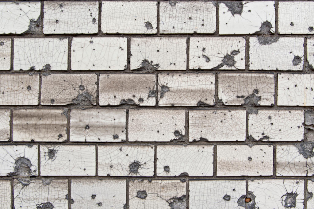 Cracked Wall Tiles 01