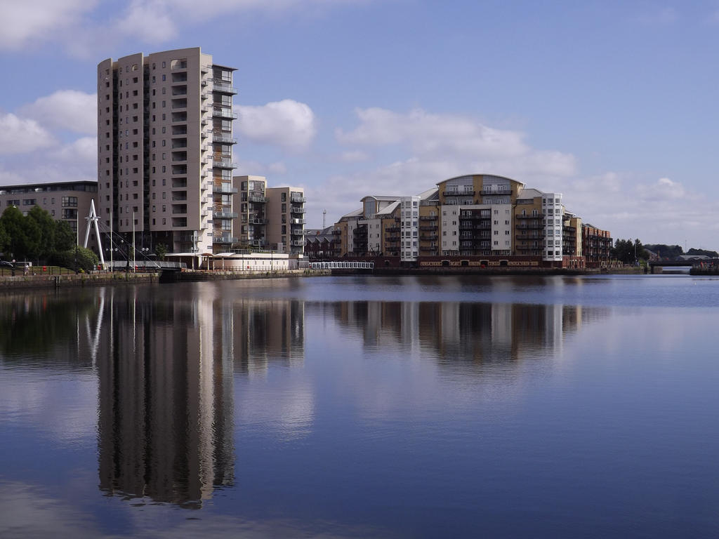 the harbour mirrors