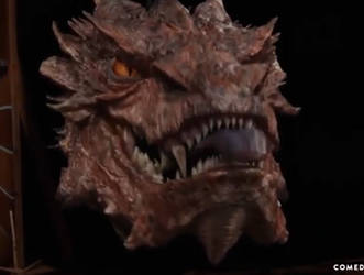 Smaug in the colbert show: tongue 1