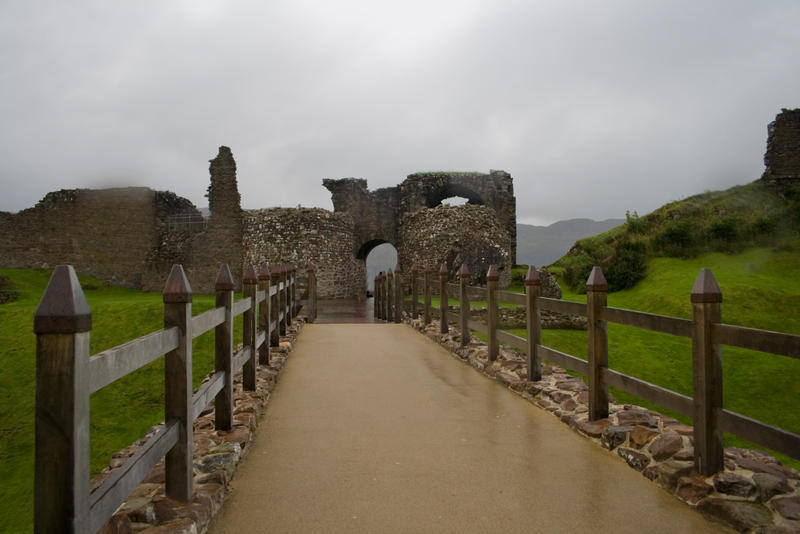 Urquhart Castle-scotland 2